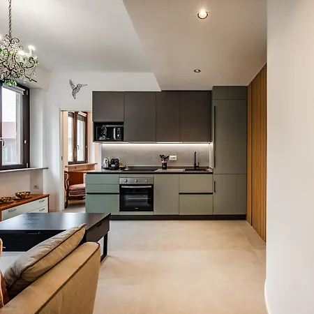 Apartment Charming Modern Near The Heart Of Milan