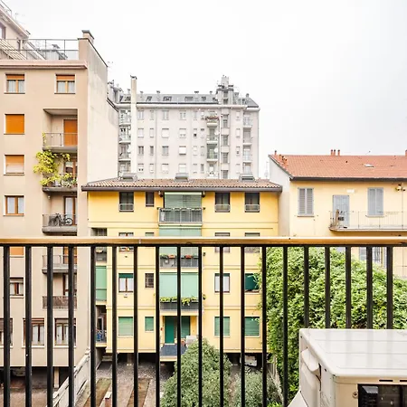 Charming Modern Near The Heart Of *
